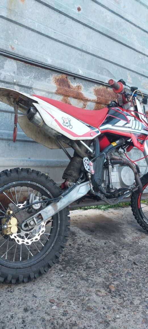 Продам питбайк apollo rfz 140 open