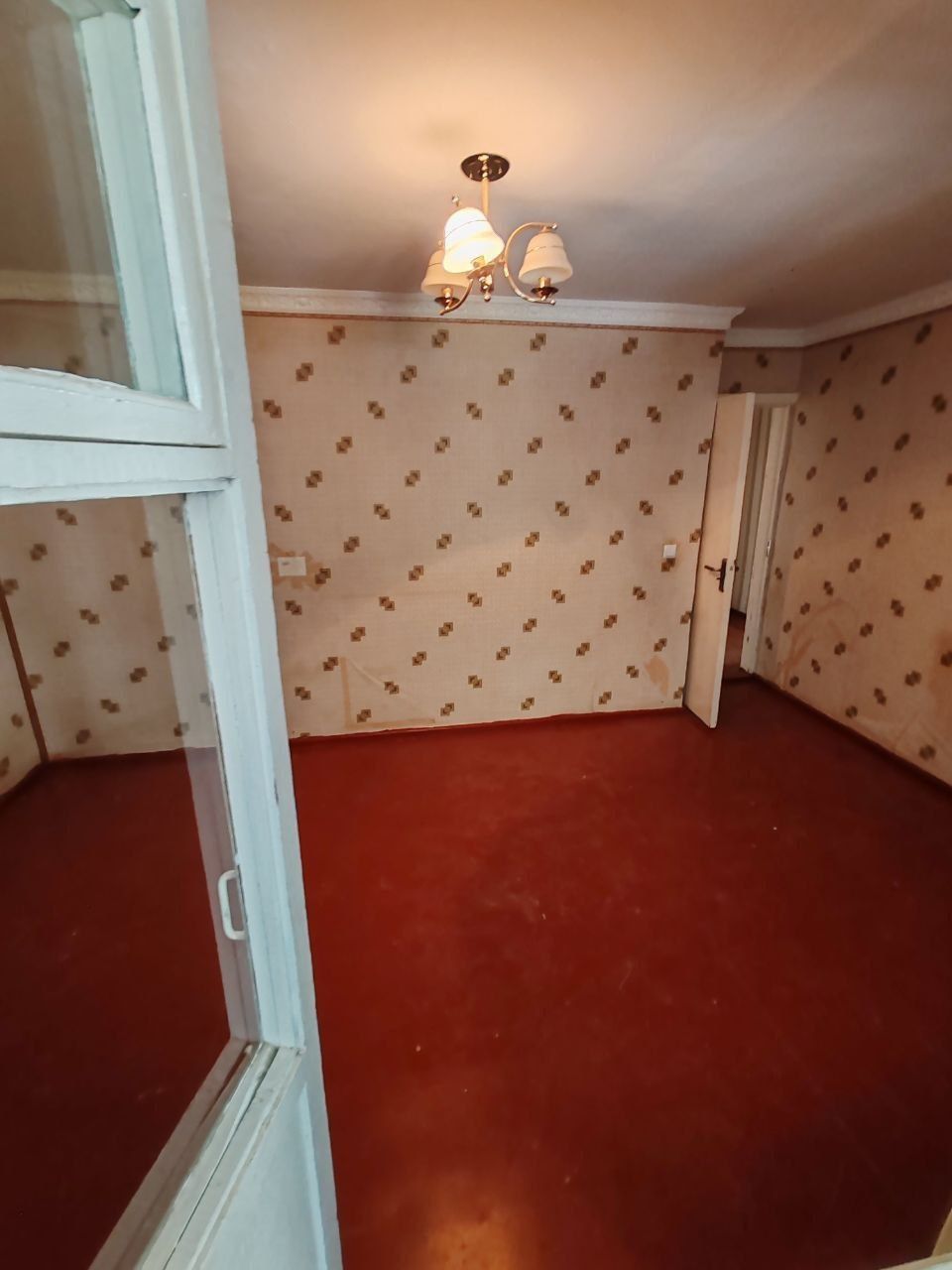 Продается 2ком квартира.Поселок Улугбек