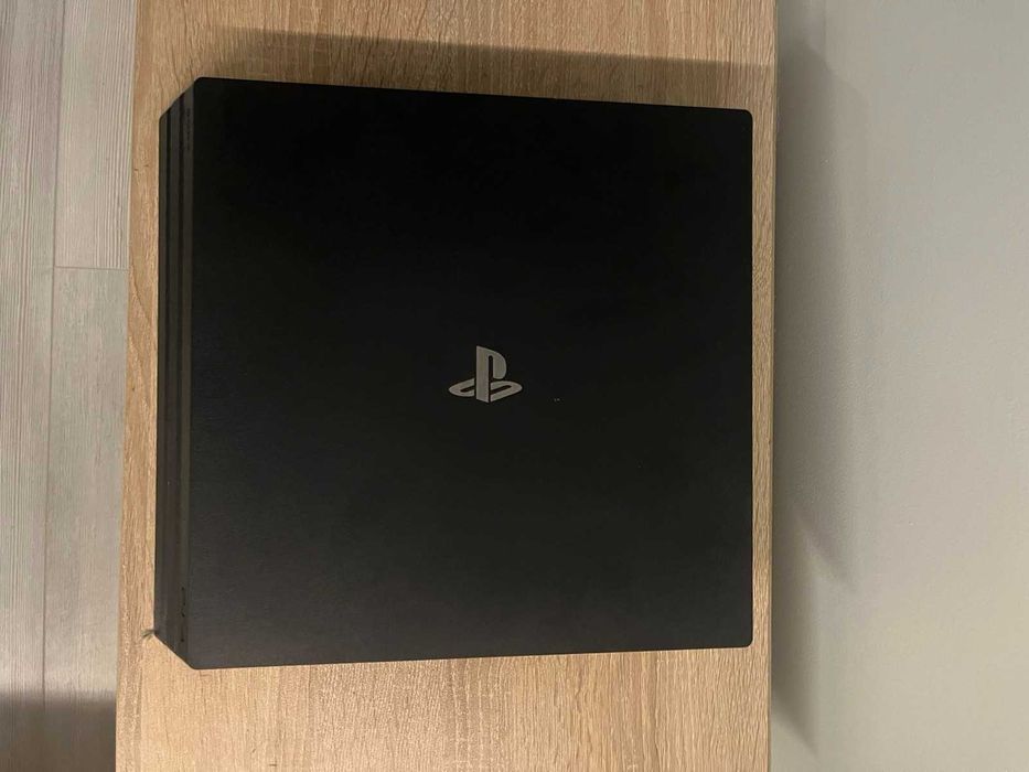 Play Station 4 Pro