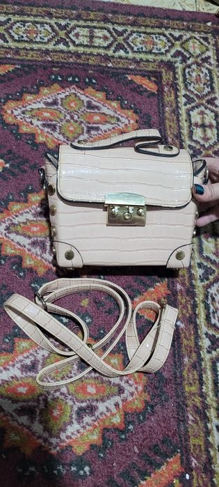 Женская сумочка.