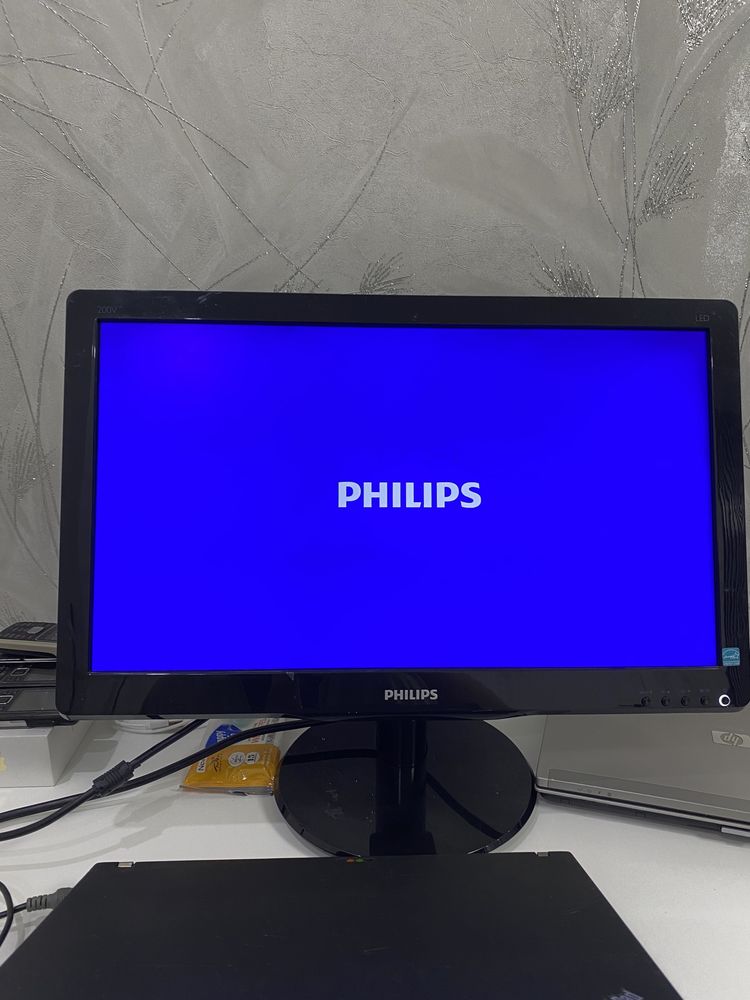 монитор Philips