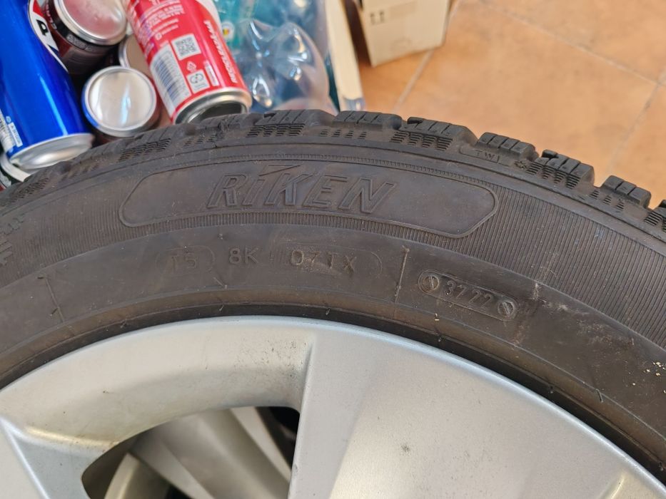 Jante cu anvelope de iarna noi pentru BMW F11/F10, 225/55 r17