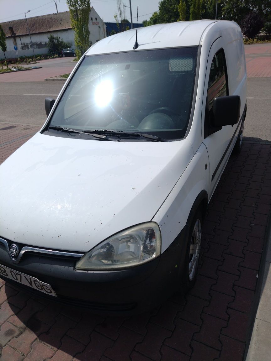 Vind  Opel combo