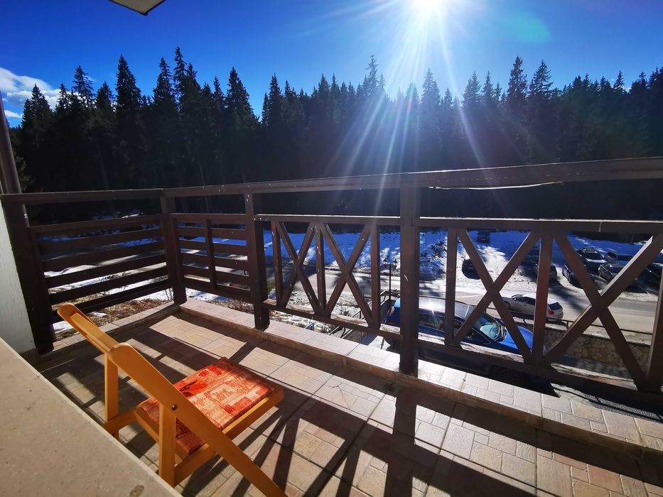 Апартамент в Пампорово – до лифт, със СПА, панорама и висок доход!