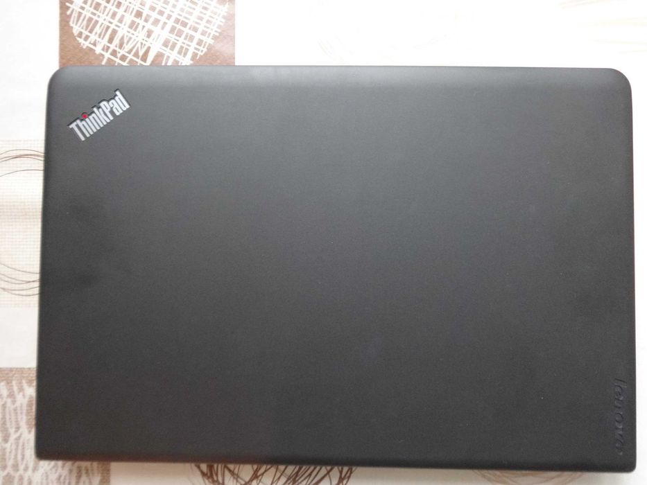 Лаптоп Lenovo ThinkPad E560 15.6" i5-6200U 2.30GHz/RAM 16GB/SSD 256GB