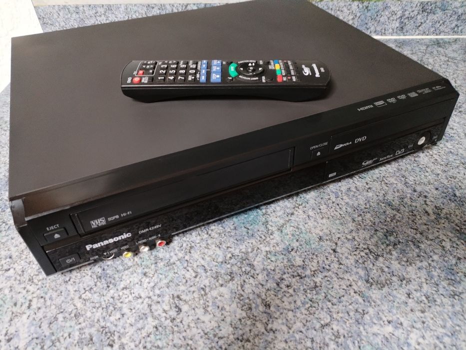 Panasonic DMR-EZ49V VHS-DVD