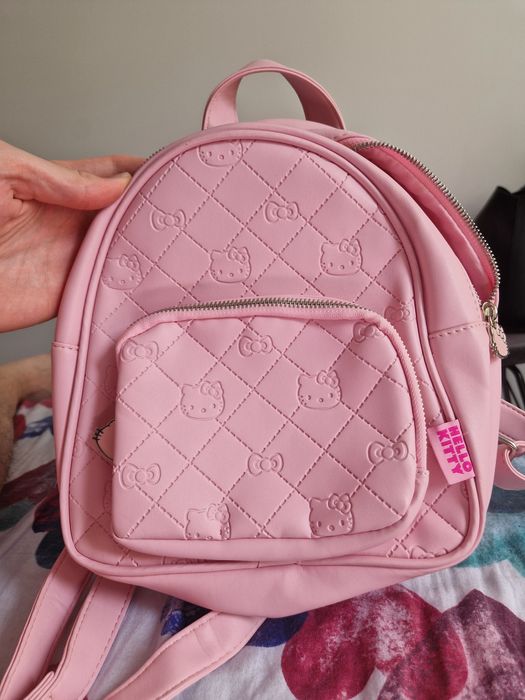 [Hello Kitty] Vând rucsac roz
