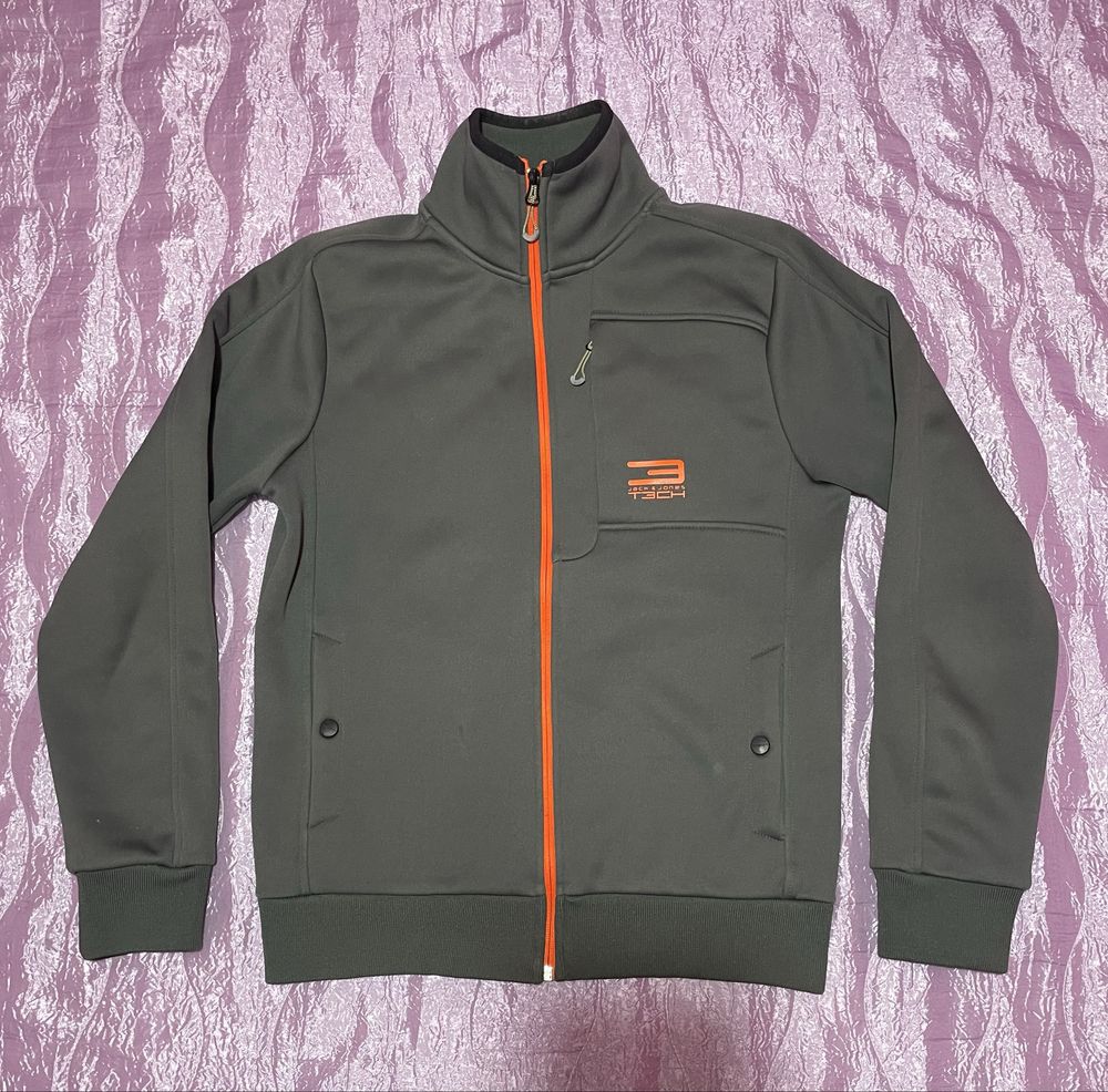 Суичъри Jack&Jones