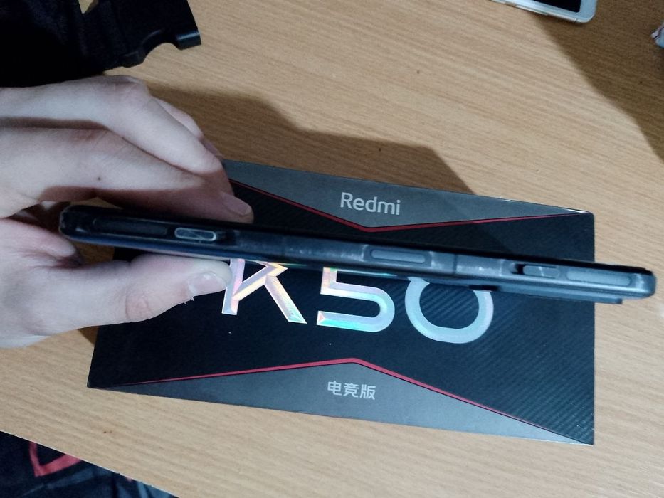 Продам или обменяю на Iphone 12 pro max