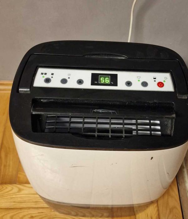 Влагоабсорбатор QUIGG 20л. / 24ч.