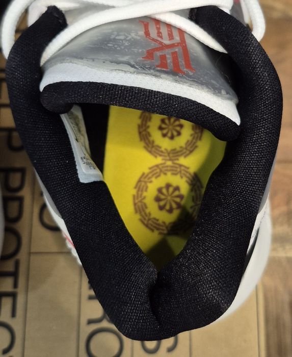 Încăltaminte sport Nike Kyrie 8