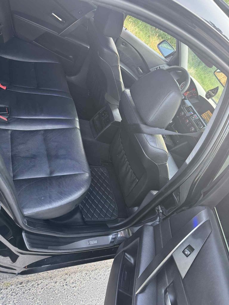 Vând schimb   BMW E60