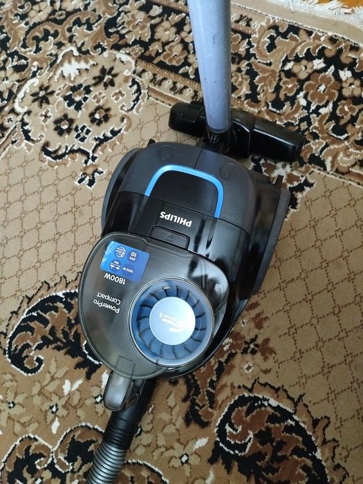 Пылесос Филипс кантейнер