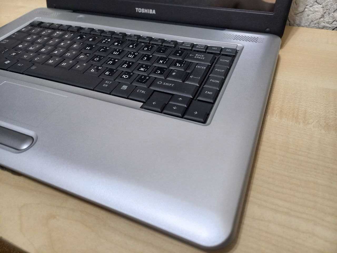 Toshiba Satellite noutbuk sotiladi
