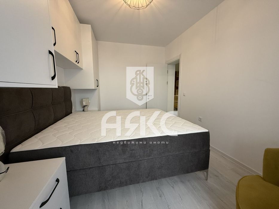 Двустаен апартамент в кв. Малинова долина