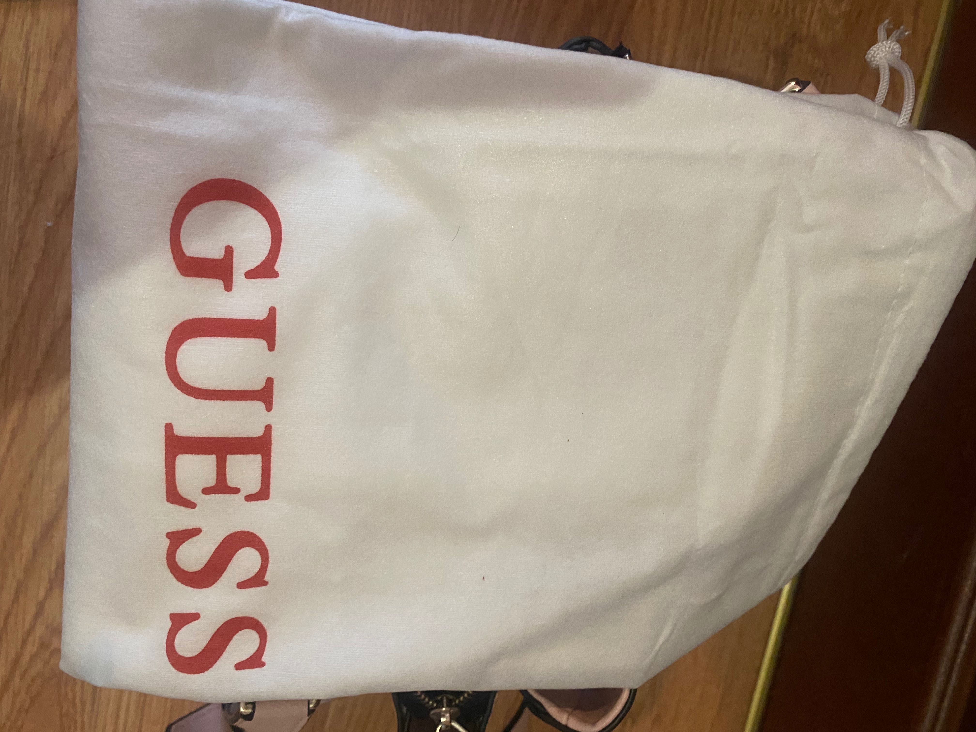 Дамска Чанта Guess