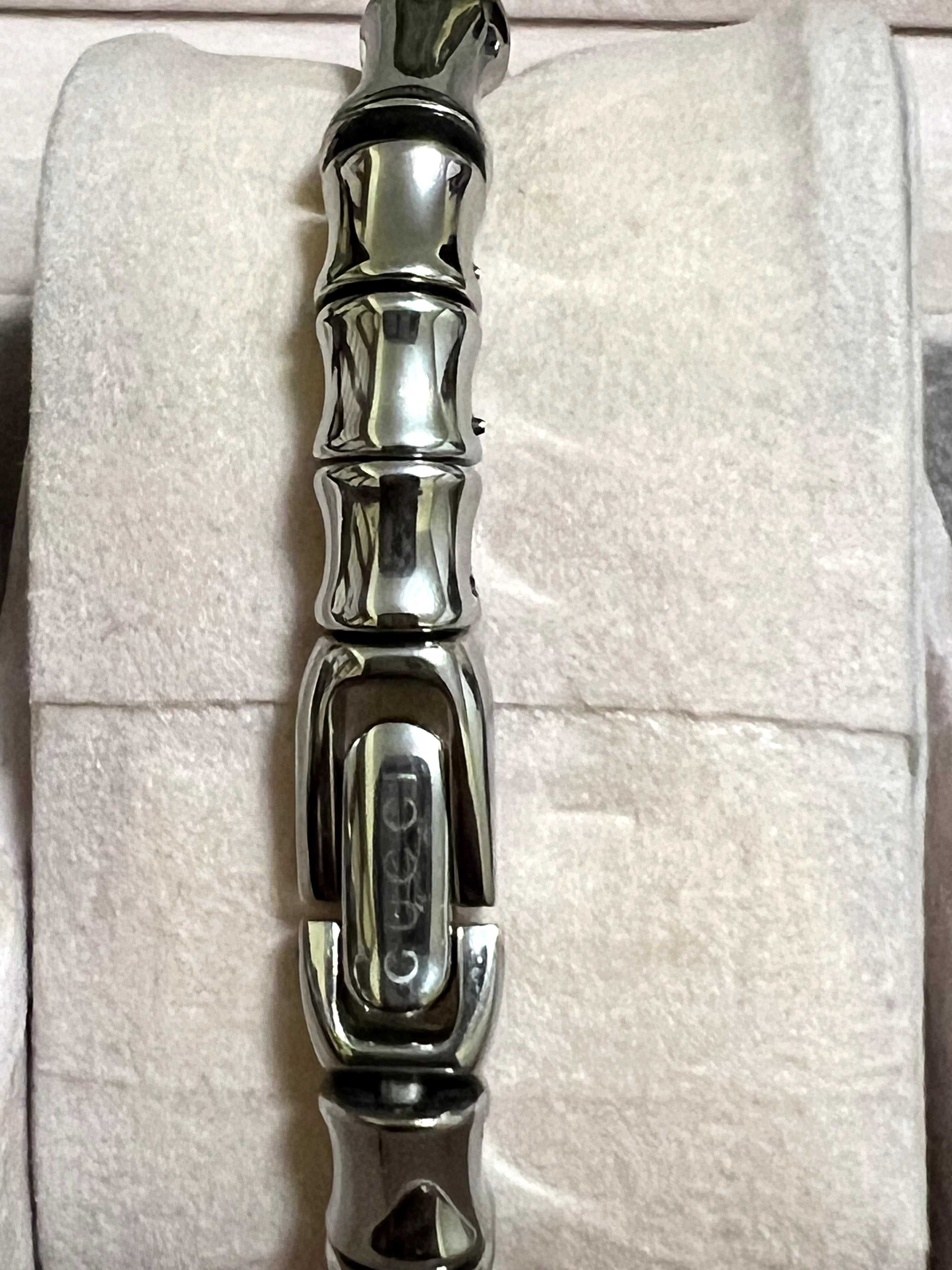 Продавам дамски часовник Gucci