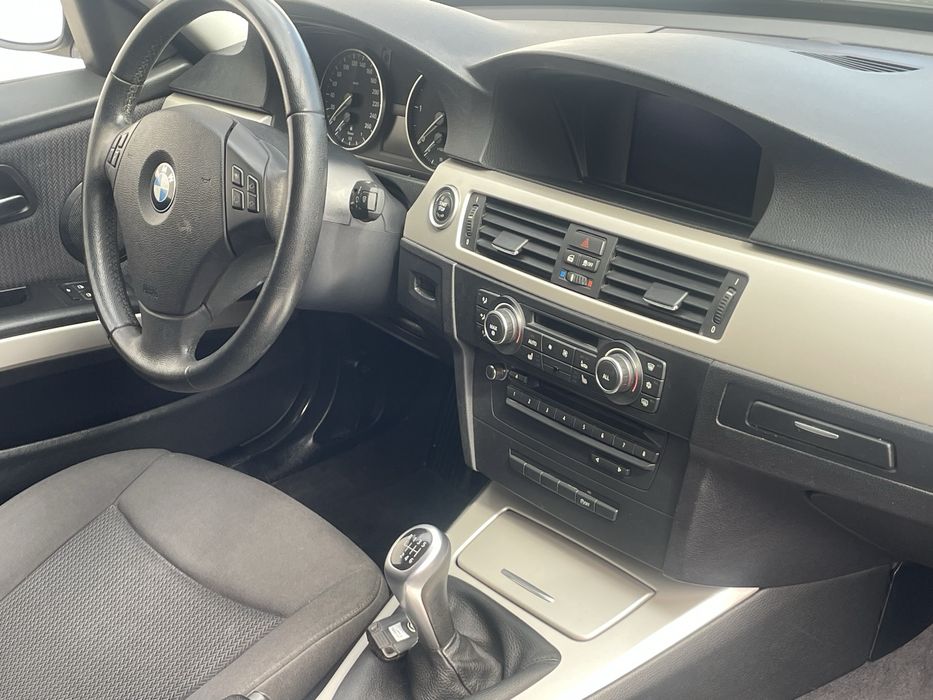 Bmw 320 D facelift 06 2012 cu 180000 km euro 5