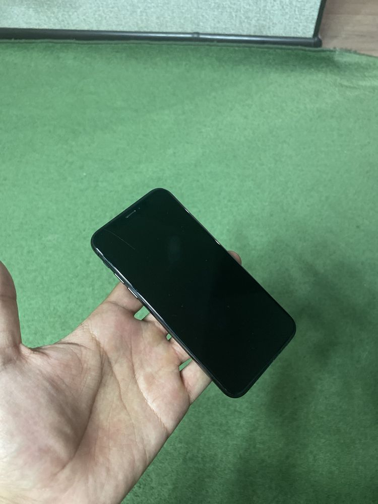 Iphone XR б/у, на 256 гб
