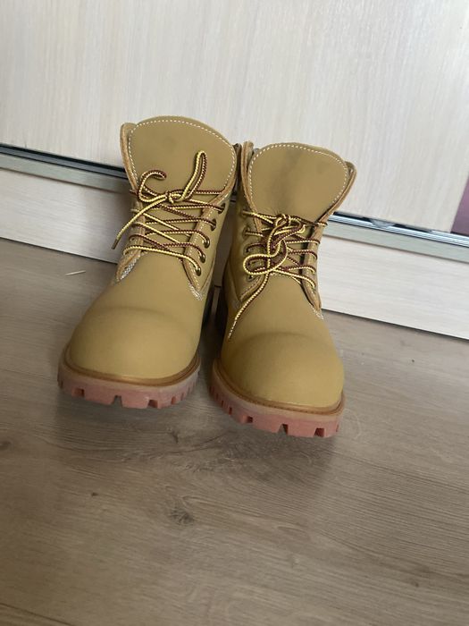 Мужкие ботнки 42 размера