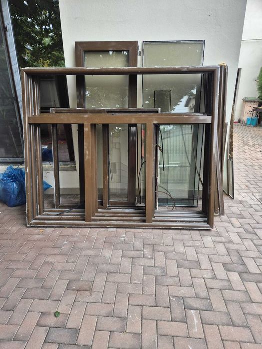 Geamuri si usi termopan din  aluminiu second hand.