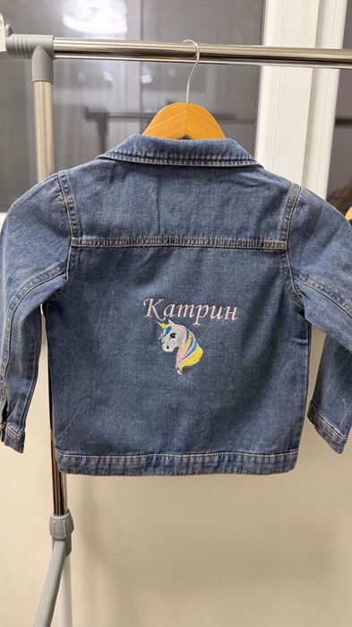 Бродирани тениски и бодита