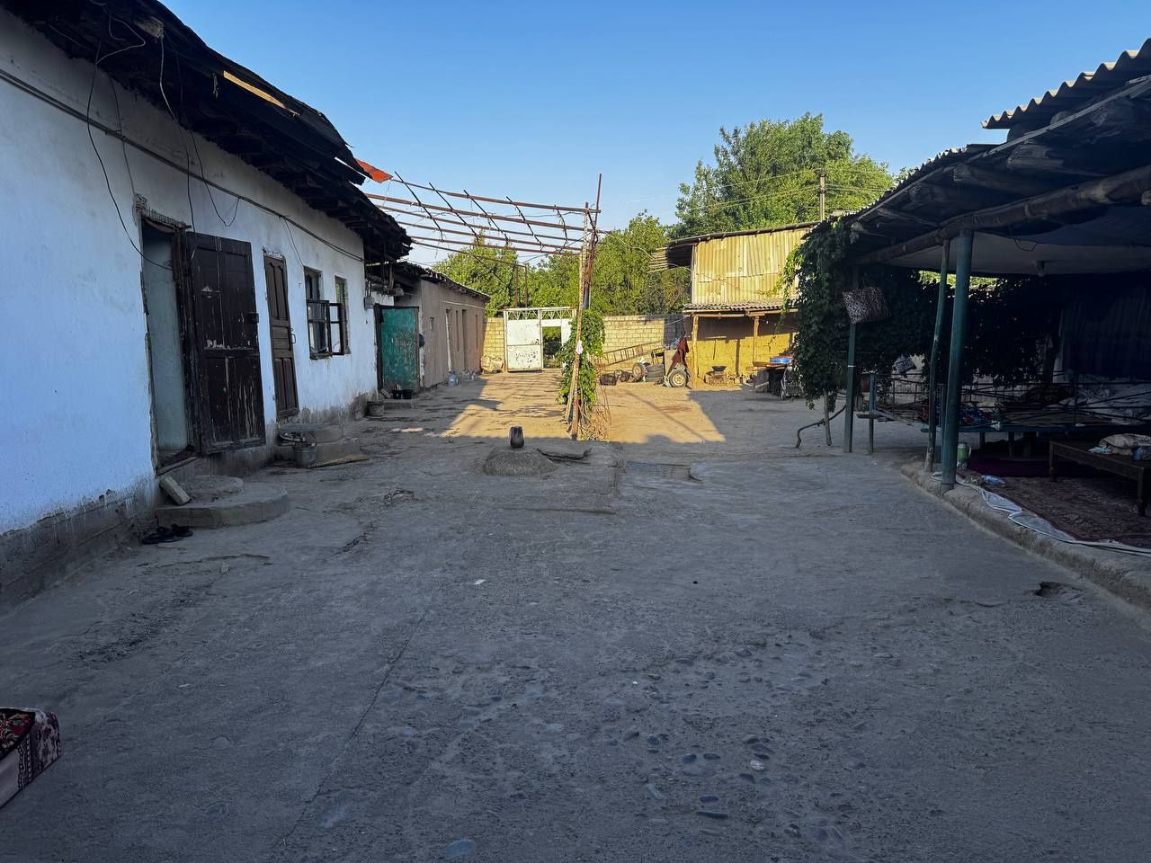 Srochno sotiladi xovli 6 sutiq 4 xona