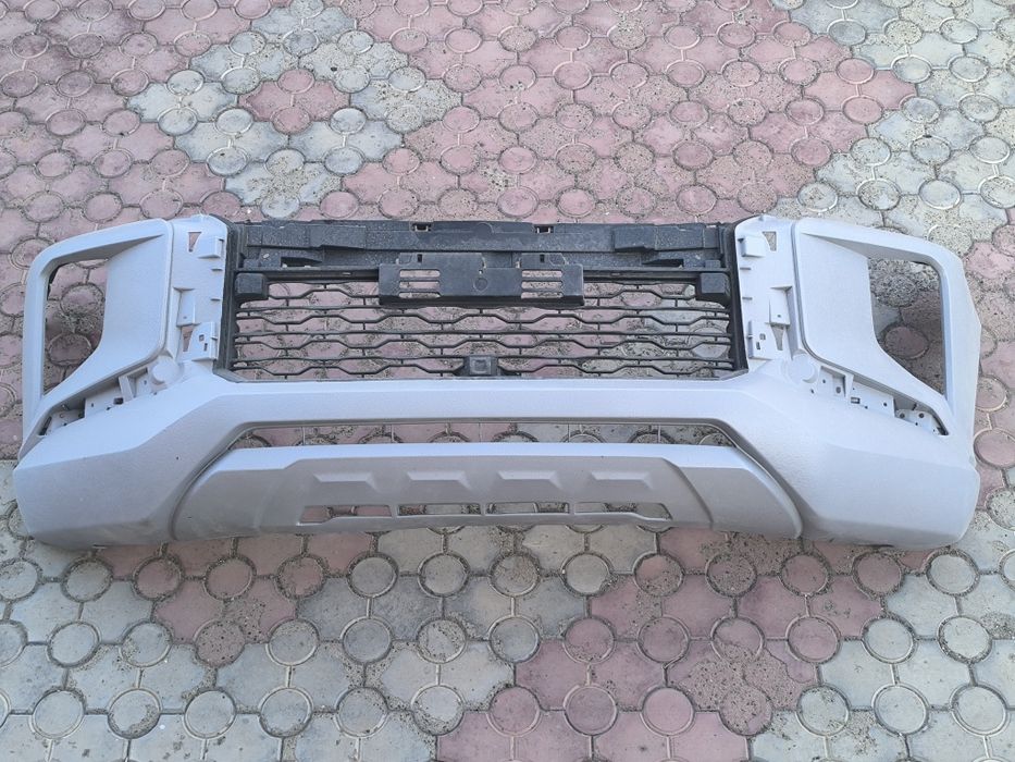 Бампер Mitsubishi L200  5-поколение. Новый