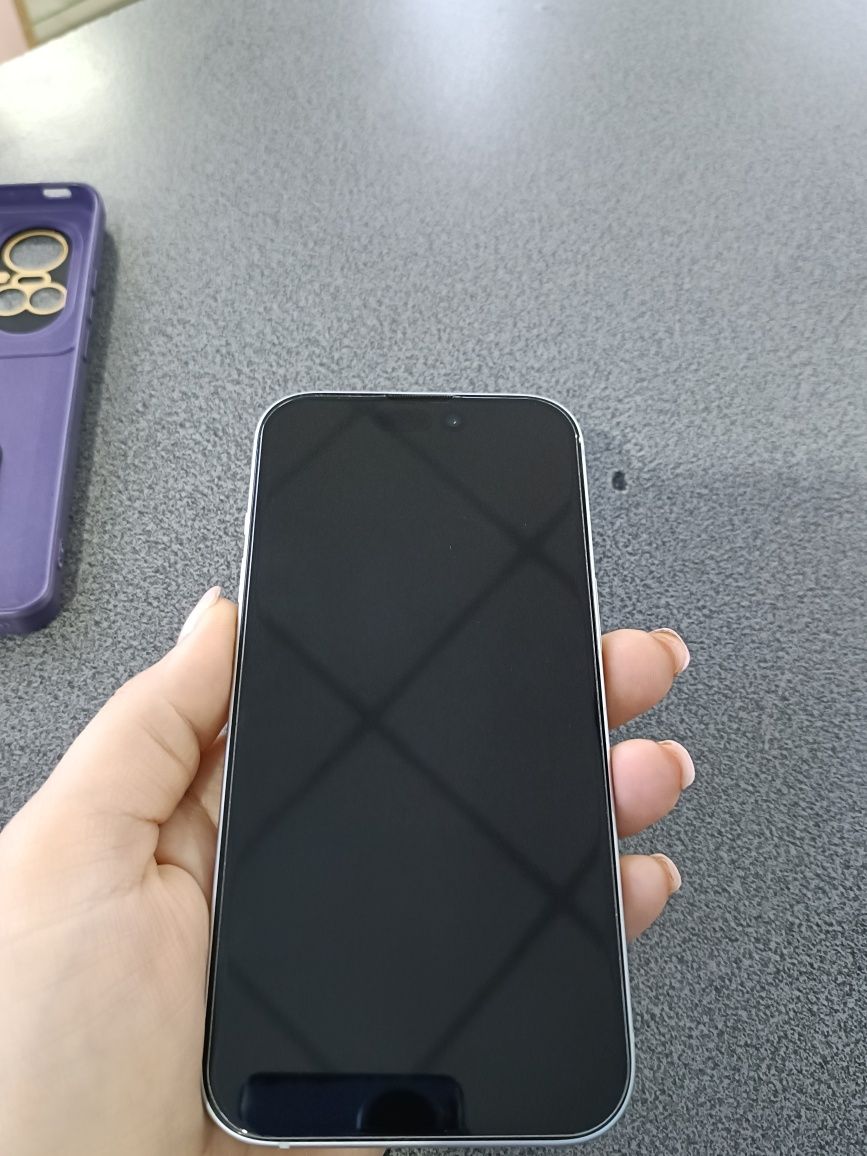 IPhone 15 256gb в отличном состоянии