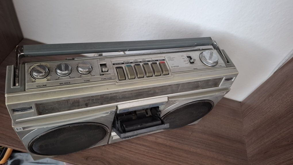 Sanyo M9935K Boombox 4-лентов стерео радио и касетофон