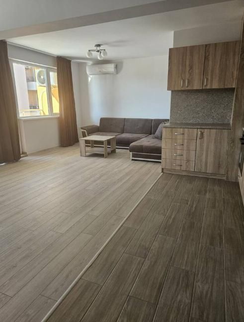 Дава се под наем Тристаен апартамент в Пловдив, Южен - 92 кв.м за 500 € - Снимка #1