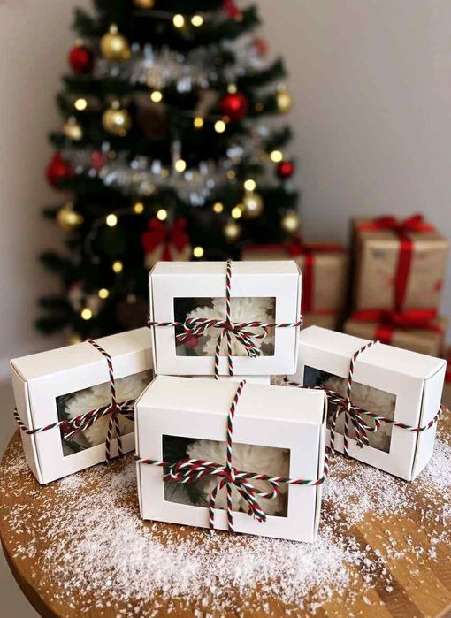 Коледни подаръци