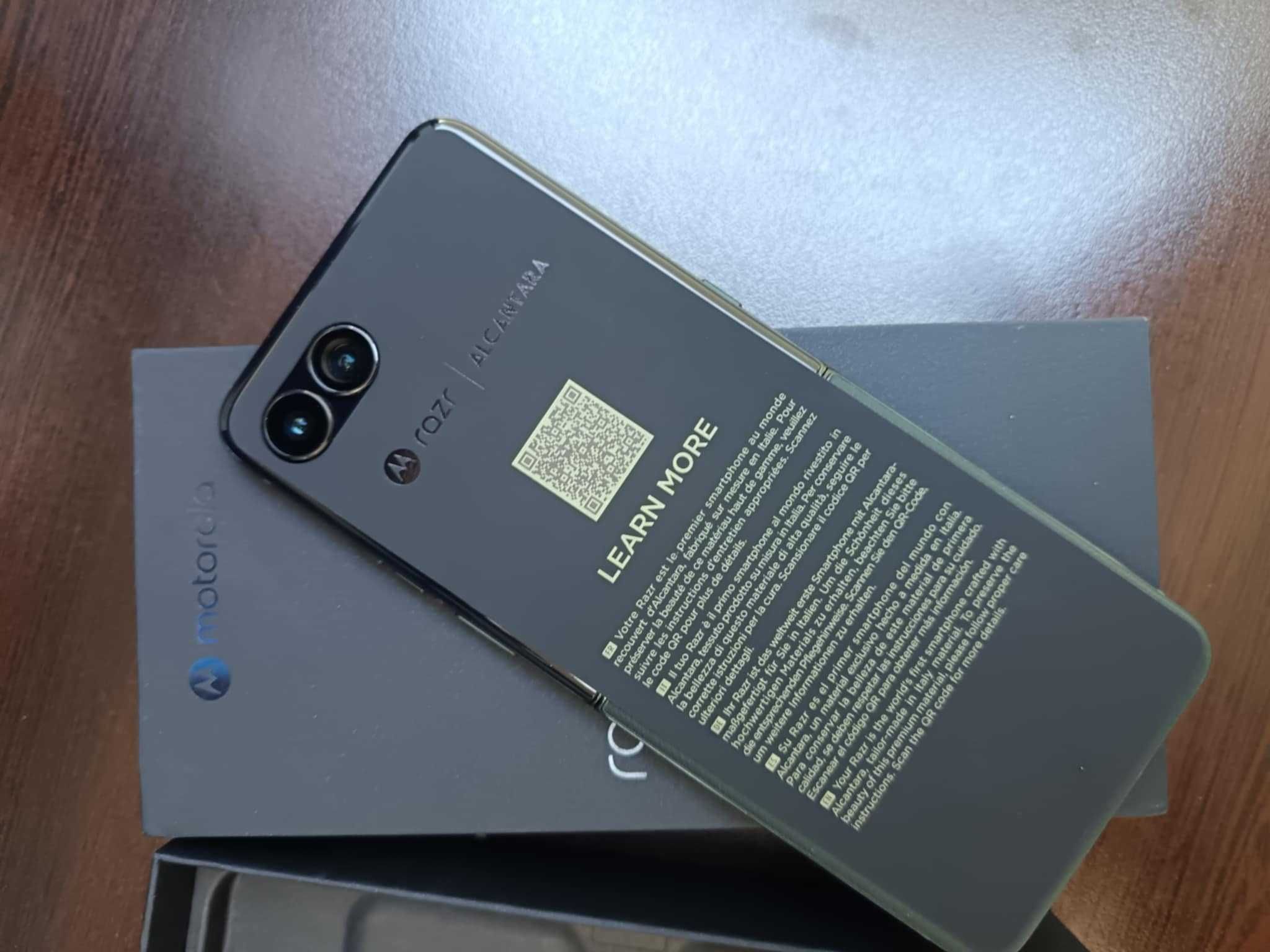 Мобилен телефон Motorola razr 60 ultra
