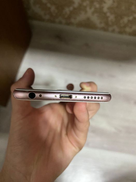 Айфон 6с срочно продам