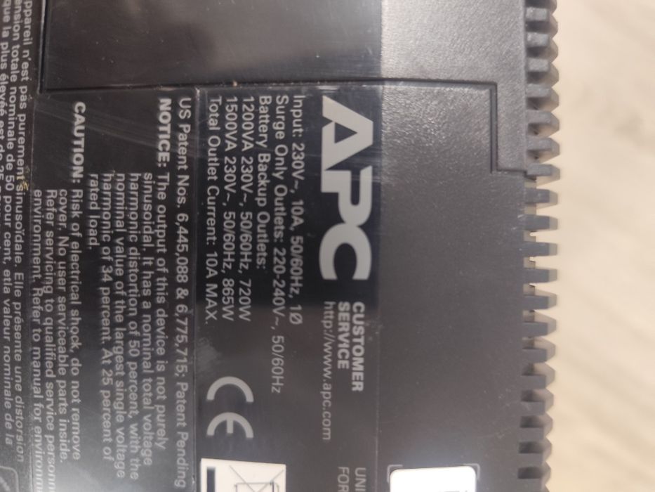 Vând Ups APC 1500 pro