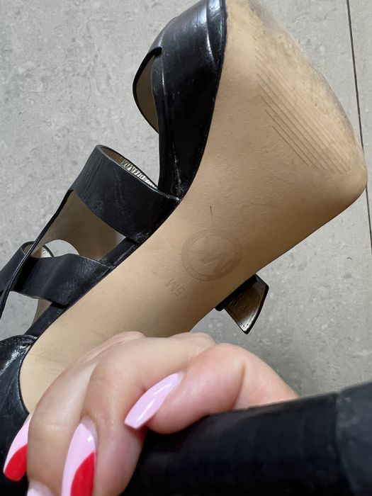 Michael Kors Lucinda черни сандали на ток