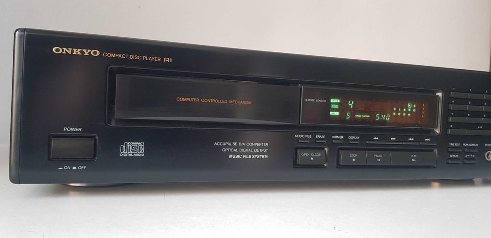 ONKYO DX 6930 CD player TOP pentru amplificator deck amplituner