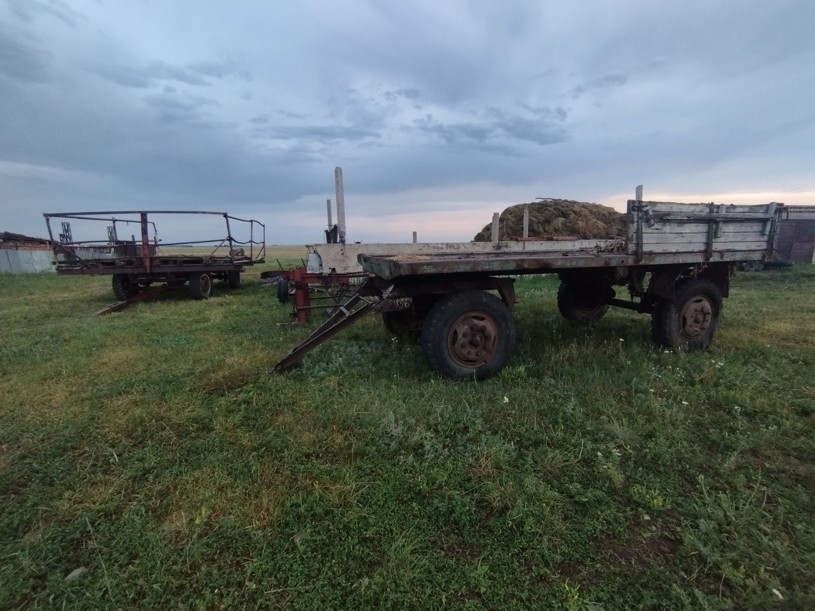 Продам  зиловски прицеп
