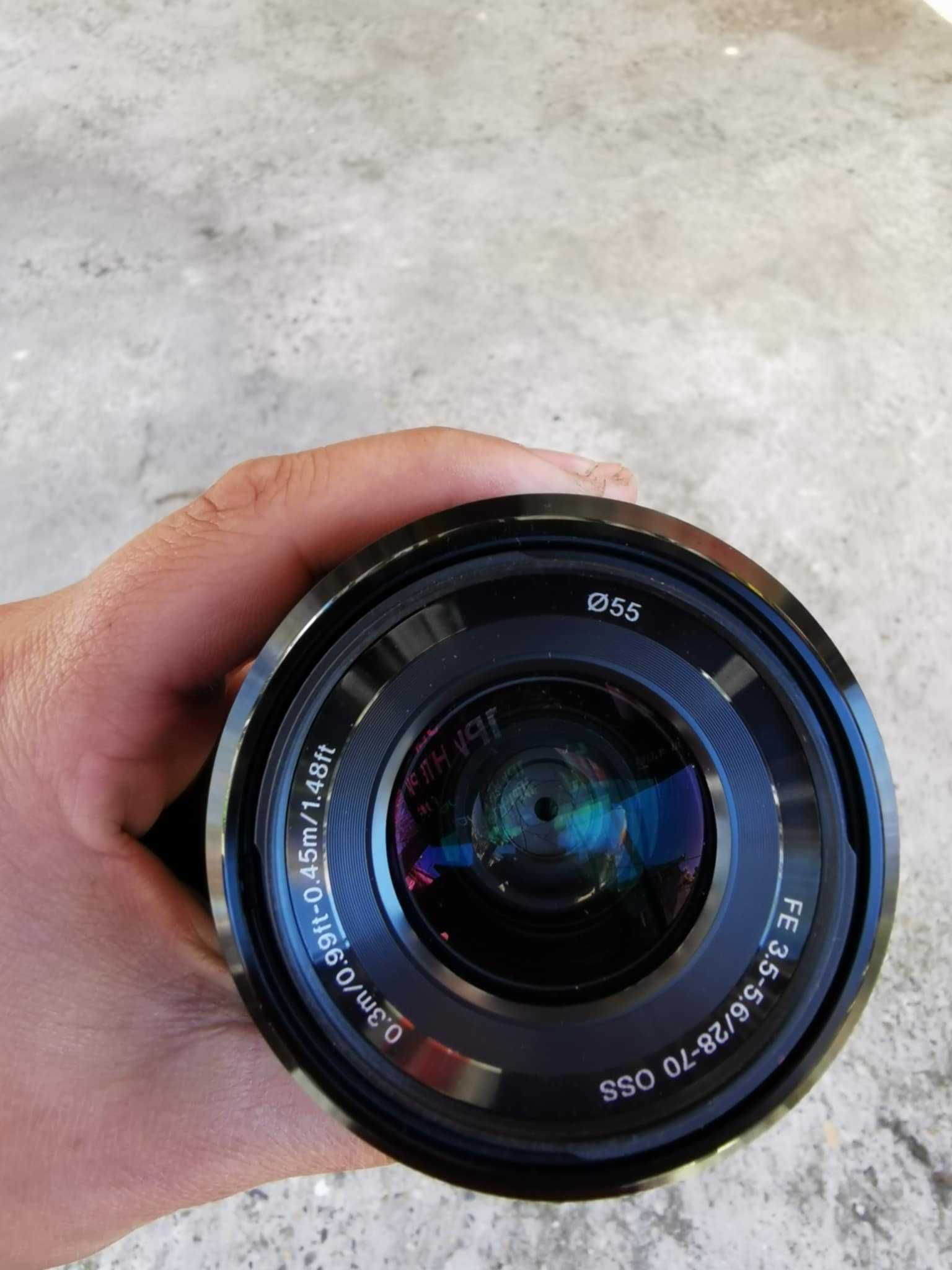 Обектив Sony FE 28-70mm f/3.5-5.6
