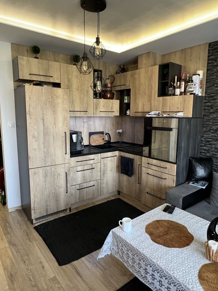 Продава се Четиристаен апартамент в Пловдив, Христо Смирненски - 75 кв.м за 2000 €/кв.м - Снимка #10