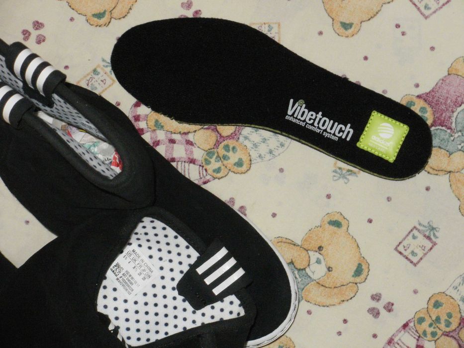 ADIDAS детски оригинални боти 36