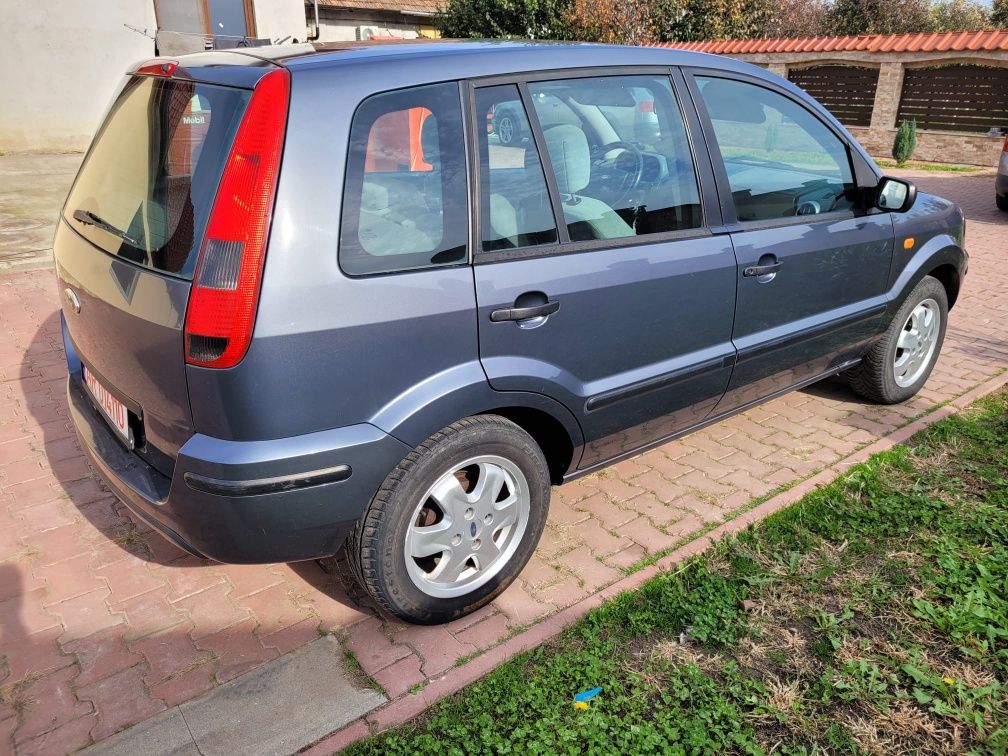 Ford Fusion 2004