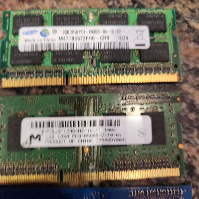 Plăcuțe rami laptop 5 bucăți diferite tipuri (de văzut în poze)