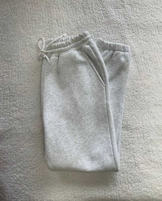 Pantaloni sport gri deschis zara simpli sau cu snurulet
