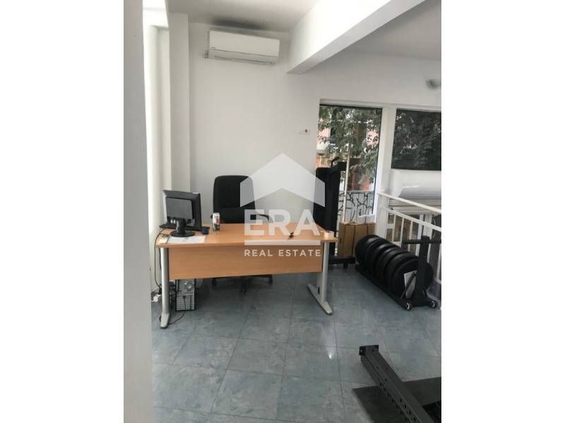 Партерен магазин под наем в централната част на гр. Варна, 85 кв.м