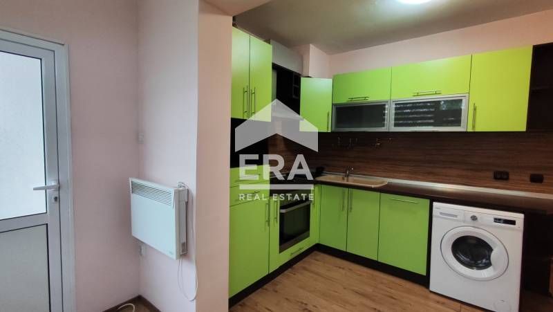Дава се под наем Двустаен апартамент в Варна, ЖП Гара - 73 кв.м за 612 € - Снимка #1