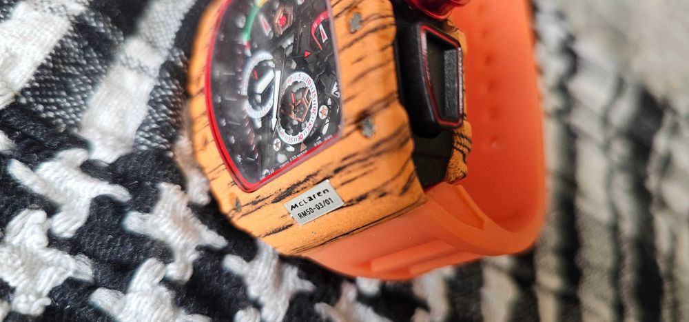 ochelari de soare scrie pe ei Louis Vuitton ceas de mana RICHARD MILLE