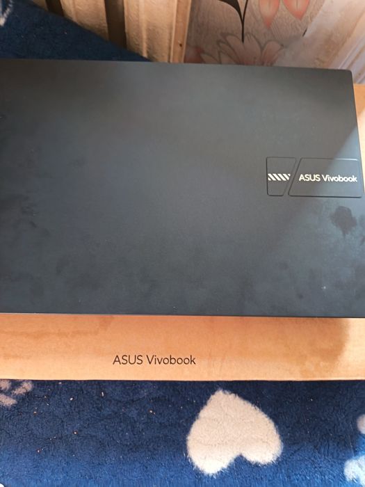 Срочно Продаётся ноутбук ASUS Vivobook