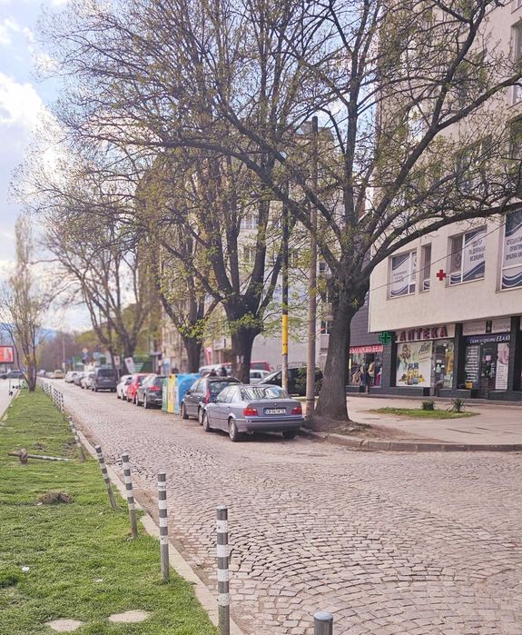 Двустаен Лагера, до метростанция.