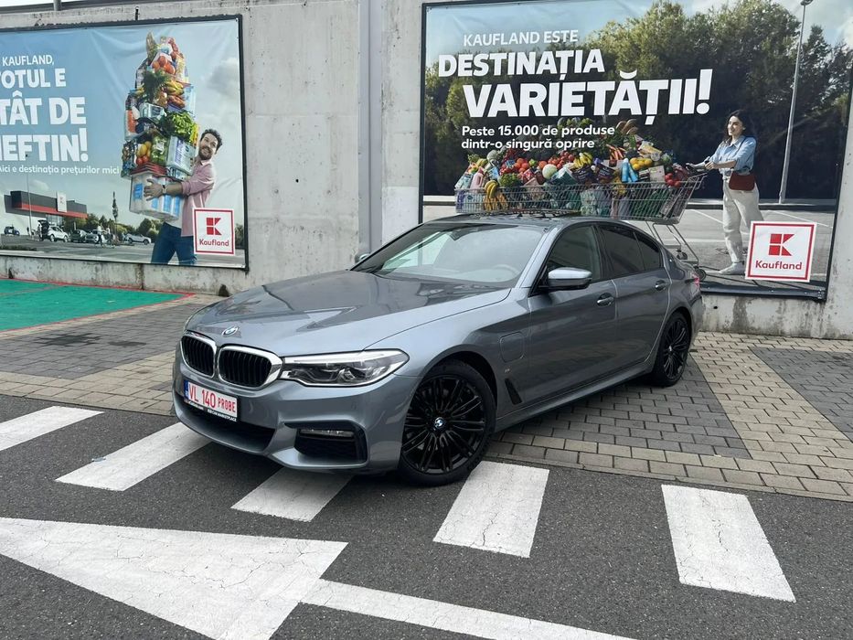 BMW Seria 5 BMW 530e M-Sport , Trapa, Faruri adaptive, istoric full BMW